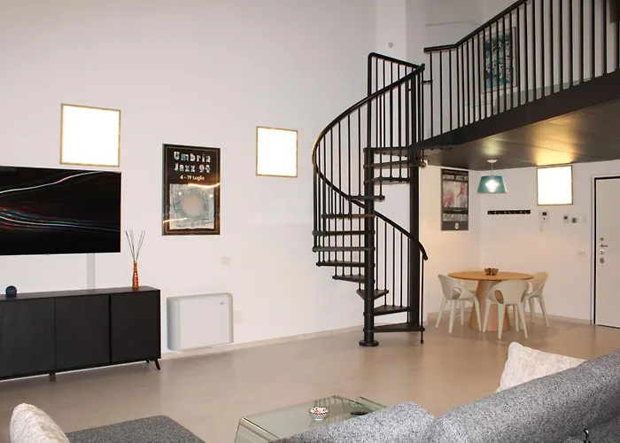 Milan Space Loft - Apartment Close To M5 Subway - Free Parking - Sky & Netflix Tv